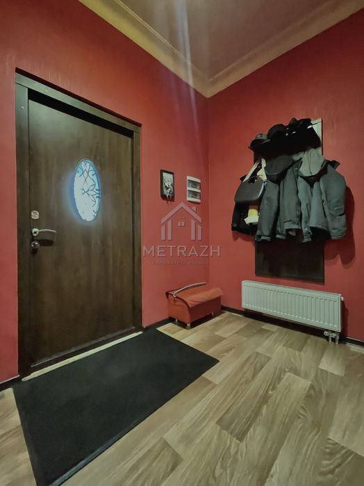 Продам капитальный дом, 5 комнат, Индустриальный, Рогань