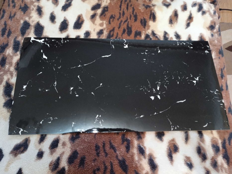 Самоклеюча плитка Мармур 600*300*3 мм