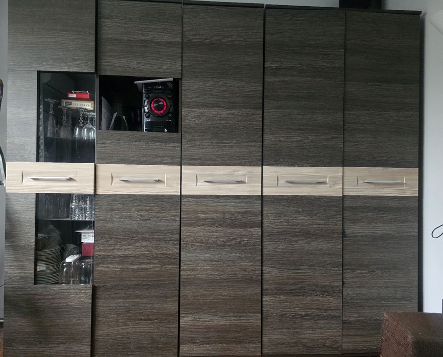 Meblościanka z podświetleniem LED