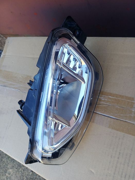 Ford Kuga III halogen prawy