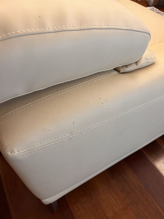 Sofá 4 lugares com chaise longue