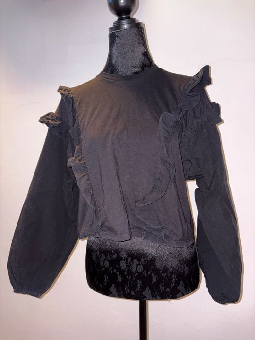 Bluzka Bershka z falbanami