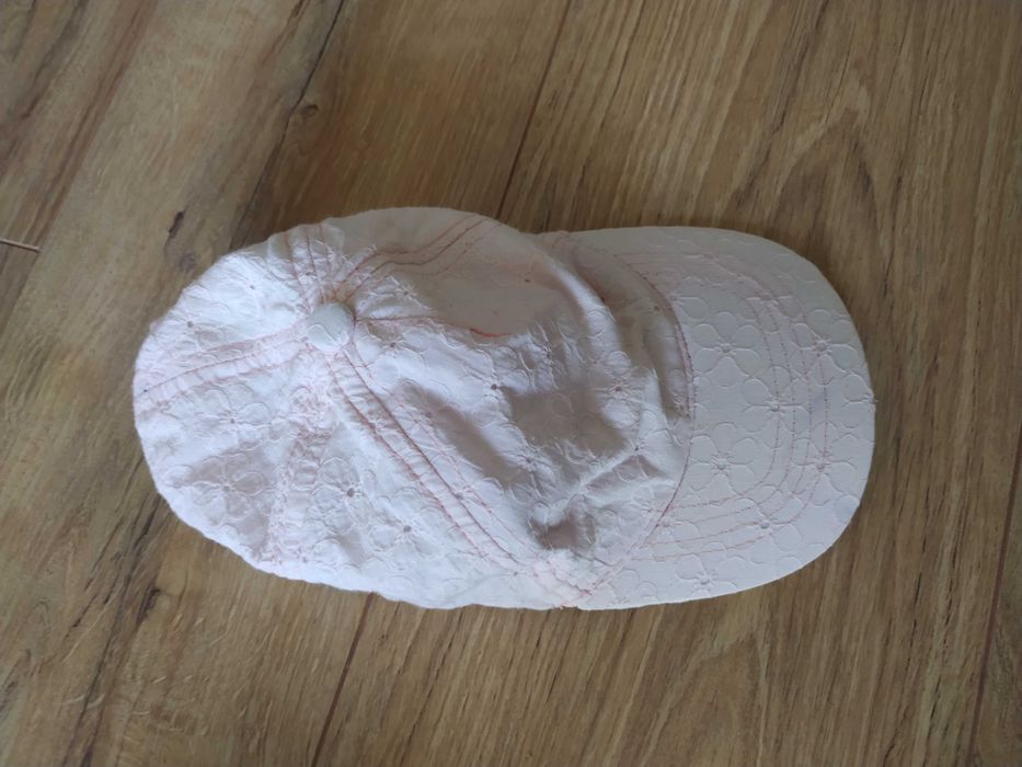 Czapka letnia dziewczęca z daszkiem 86 / 98