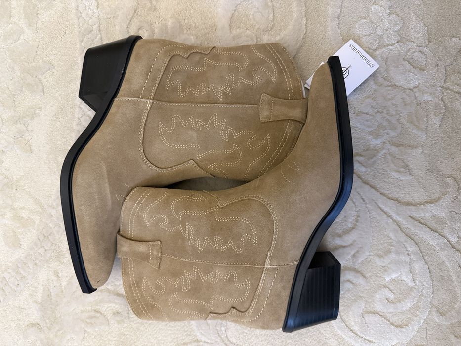 Нові чоботкі stradivarius