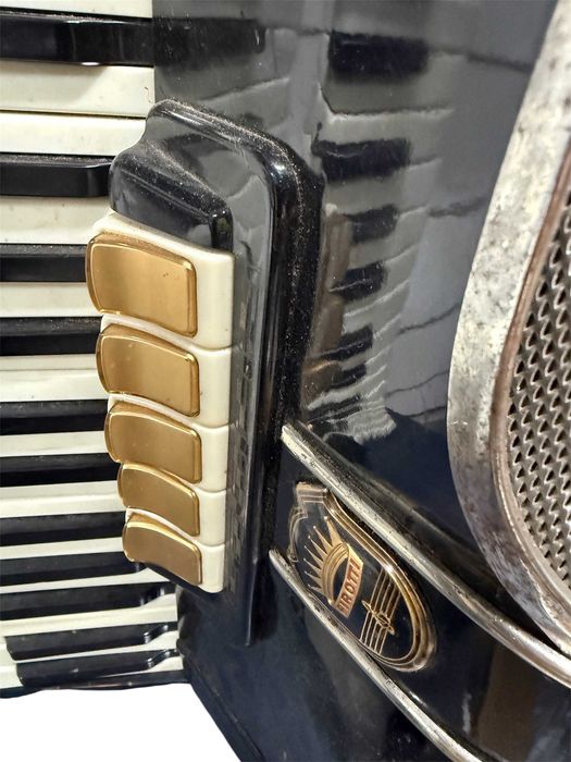 Akordeon Firotti  Nowy Lombard Raków CZWA