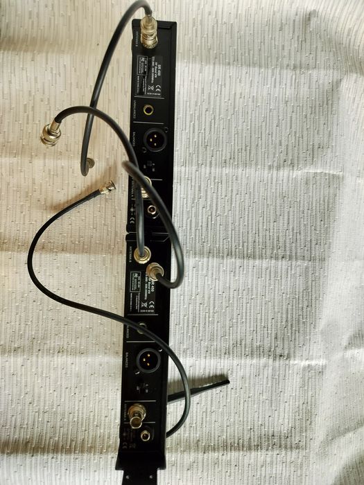 Бездротовий приймач AKGSR 450