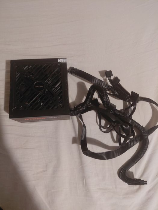 Fonte de alimentação 650W 80+Bronze