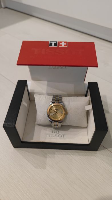 Оригінальний годинник TISSOT T-CLASSIC PR 50 Quartz з позолотою