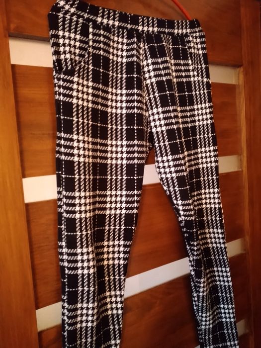 Spodnie damskie legginsy rozm M/L stan bardzo dobry