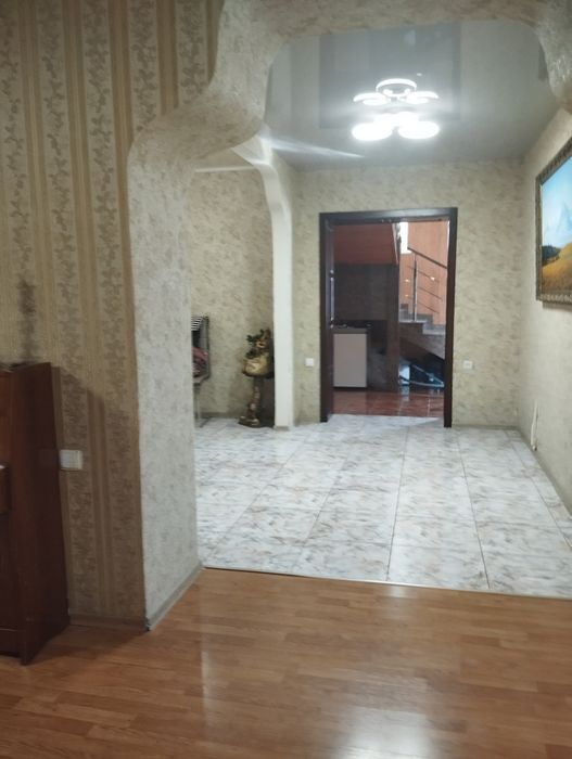 Продам 2 поверховий будинок Нововодолазький район  з Евроремонтом