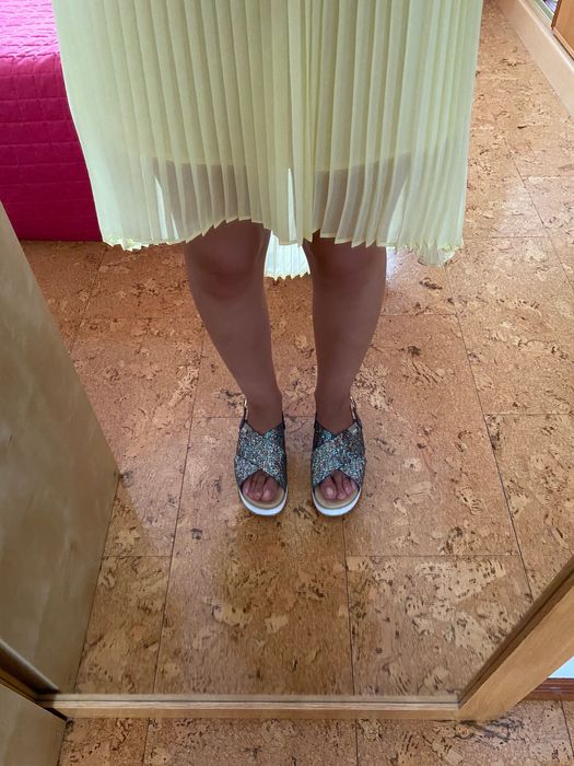 Saia plissada amarela corte irregular M Dutti