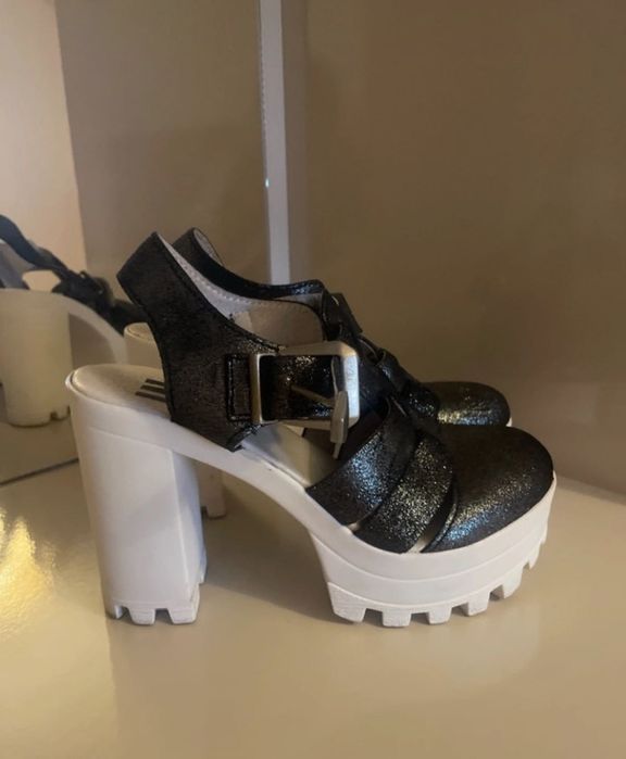 Sandálias Tacão Alto Mulher