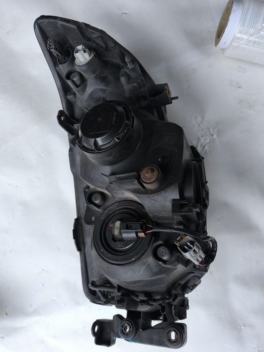 Lampa prawa przednia subaru forester sg lift