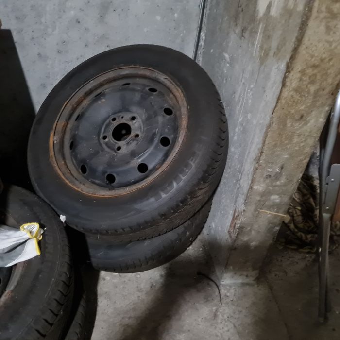 Koła zimowe Renault Laguna III  + kołpaki