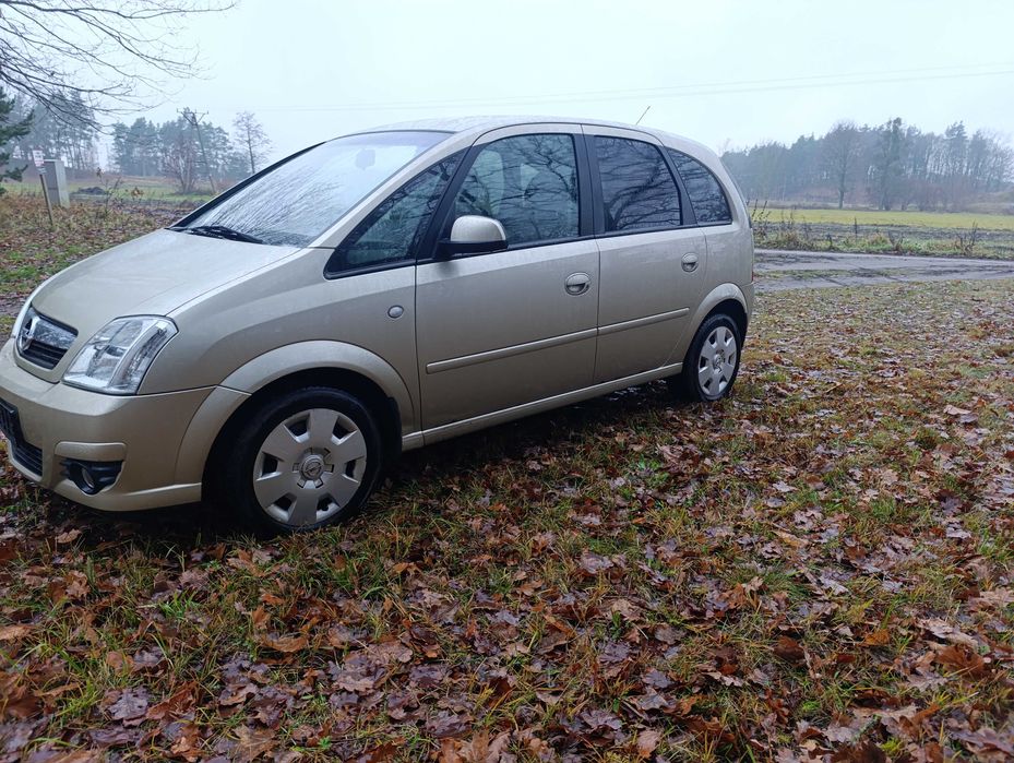 Opel Meriva 1,6 benz lift niski przebieg