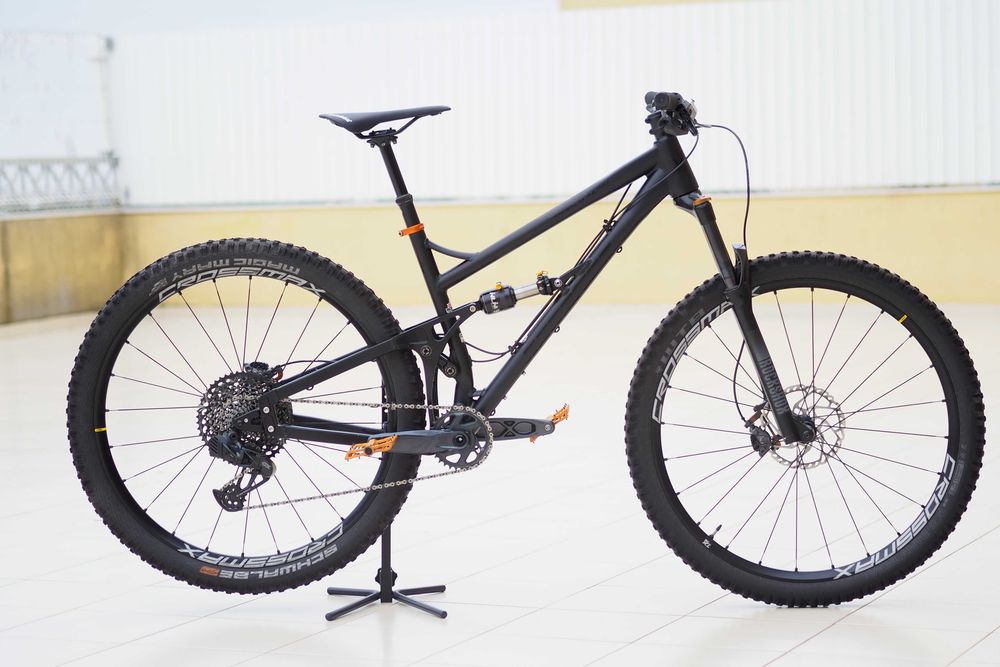 Bicicleta Banshee Phantom