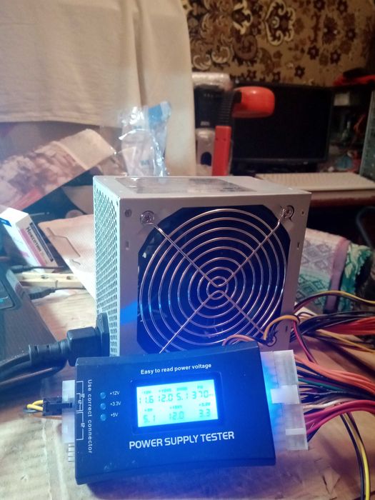 Блок питания 400 ватт есть и 500 и 700