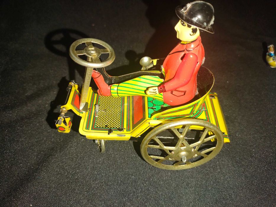 Brinquedos em chapa