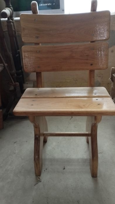 Продам столи дубові,лавки,крісла б/у,в хорошому стані.
