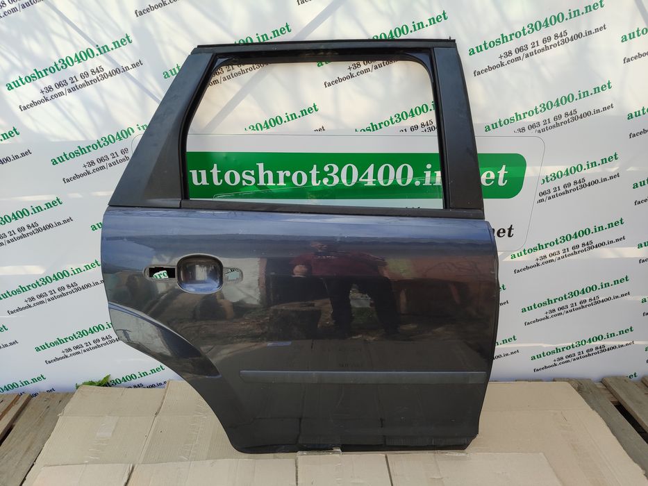 Дверей Ford Focus MK2 задня права