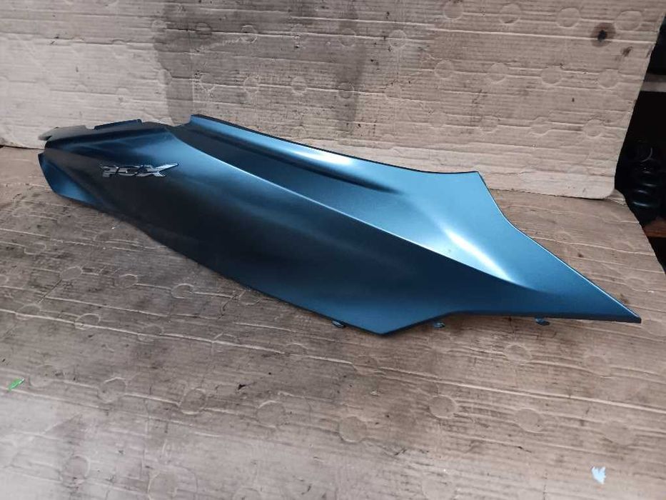 Carenagem traseira direita Honda PCX125 versão 2021 a 2024