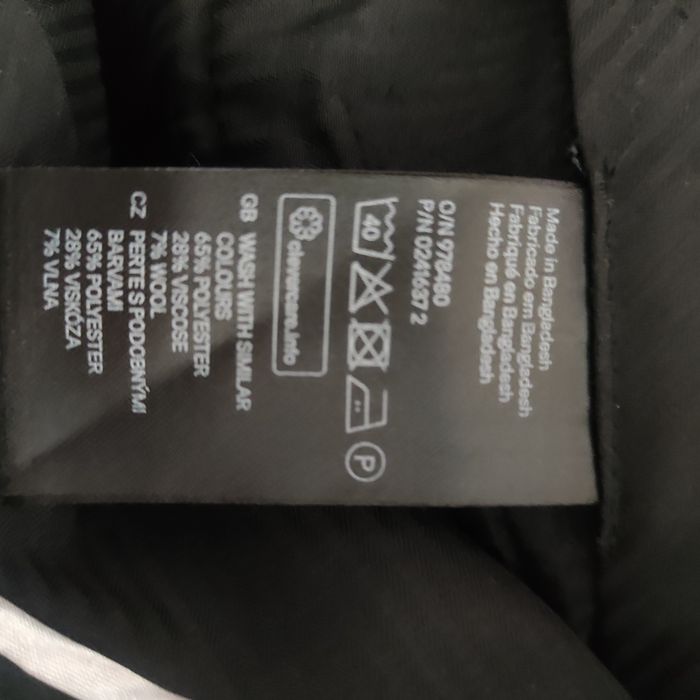 Nowe bez metki H&M r48 Eleganckie spodnie męskie materiałowe .