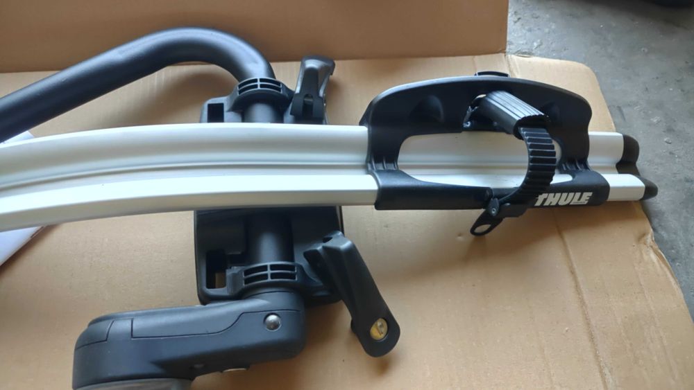 Suporte de Bicicleta para Tejadilho Thule ProRide 591 - Completo, Bom Estado
