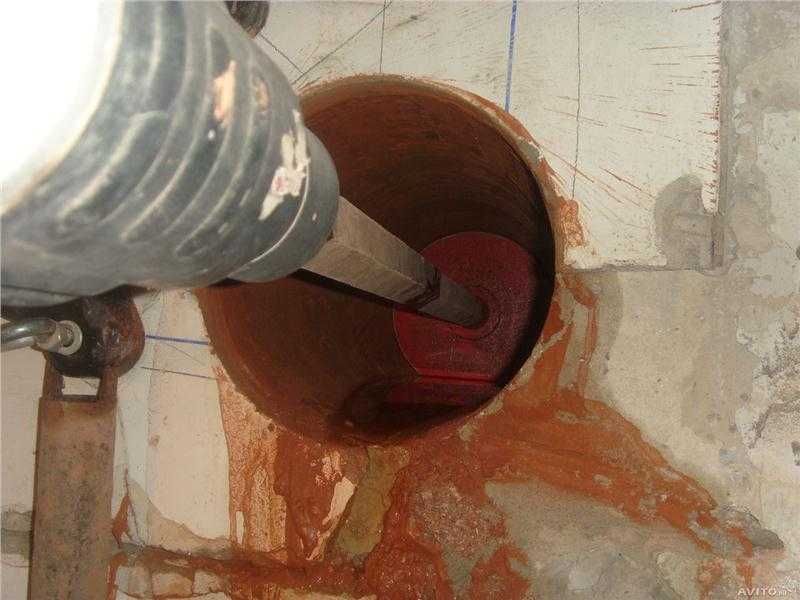 Отвори в бетоні,цеглі, та інших матеріалах.Алмазне Буріння/Свердління.