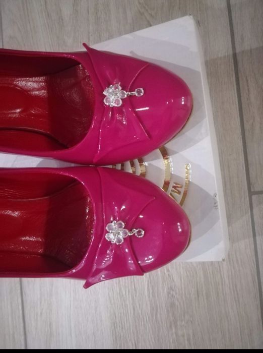 Buty ze skóry fuksjowe