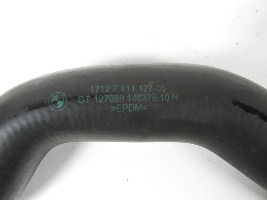Tubo Radiador Água Bmw 1 Ref: 17127811127