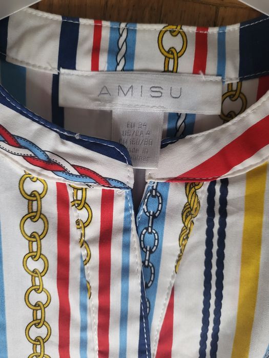 Sukienka w kolorowe paski