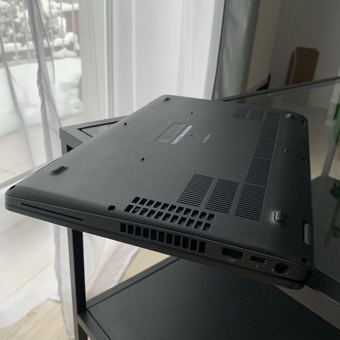 Dell Latitude 5501 i7 9850H 32GB 512GB