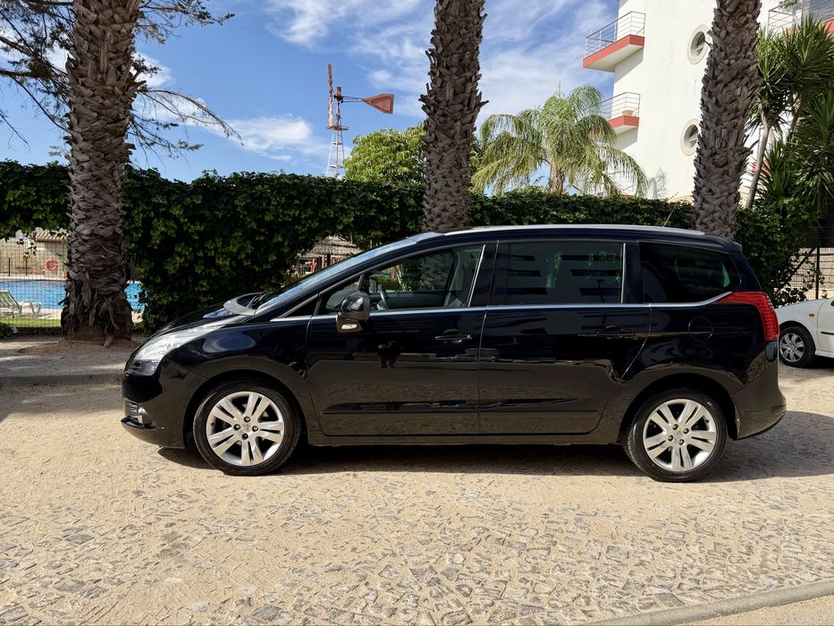 Peugeot 5008 — fotografia 5