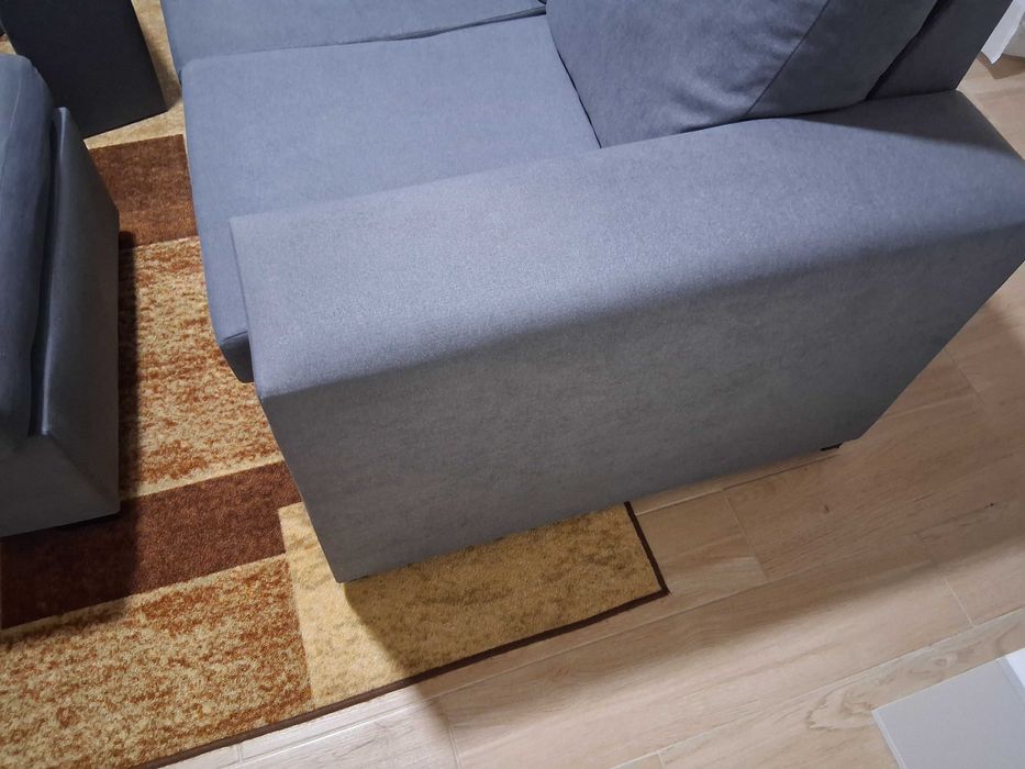 Sofa c/ pouf reversível
