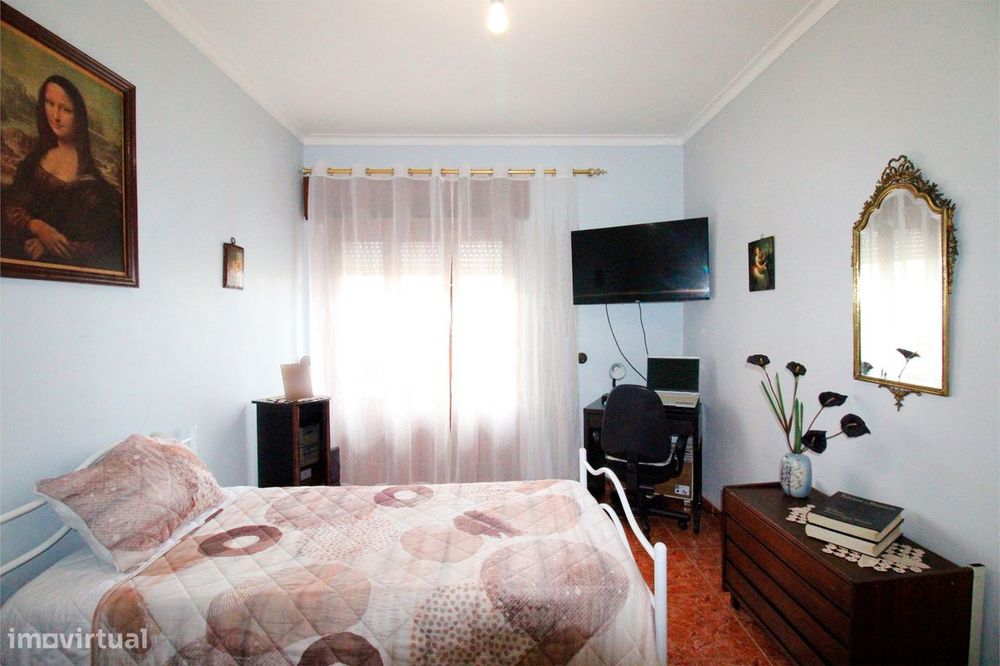 Apartamento T2, com elevador - Seixal