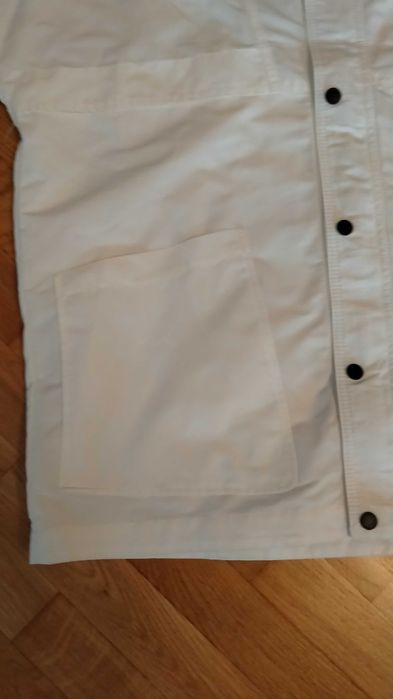 Kurtka damska Pull&Bear biała, z kapturem, Polecam