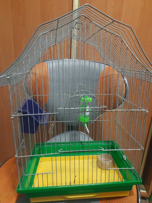 Клітка для папугаїв або хом'яка