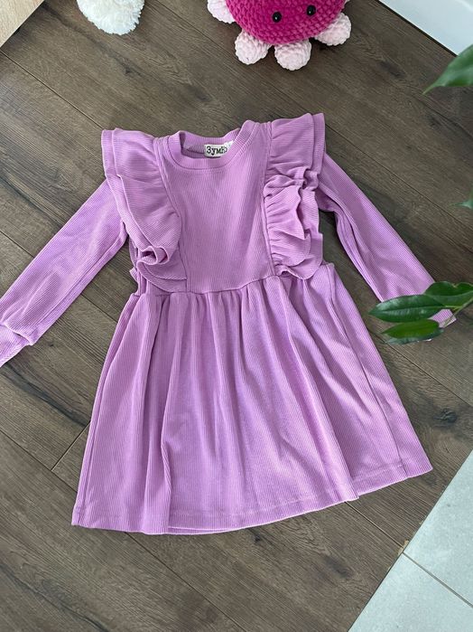 Сукня з рюшами для дівчаток