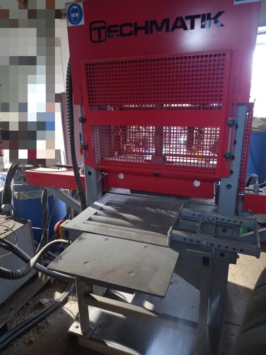 Łuparka do betonu (do ogrodzeń łupanych, wibroprasa, formy)