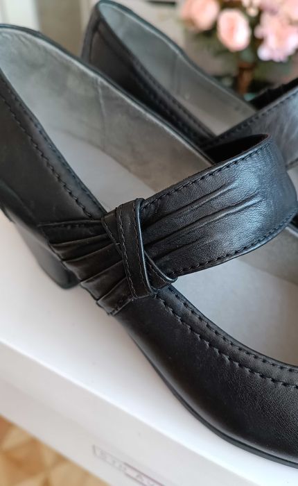 Buty skórzane czółenka 5th Avenue Deichmann