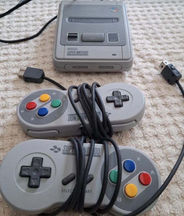Konsola Super Nintendo CLV 301