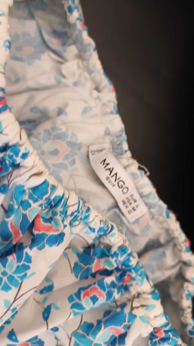 Blusa assimétrica da Mango