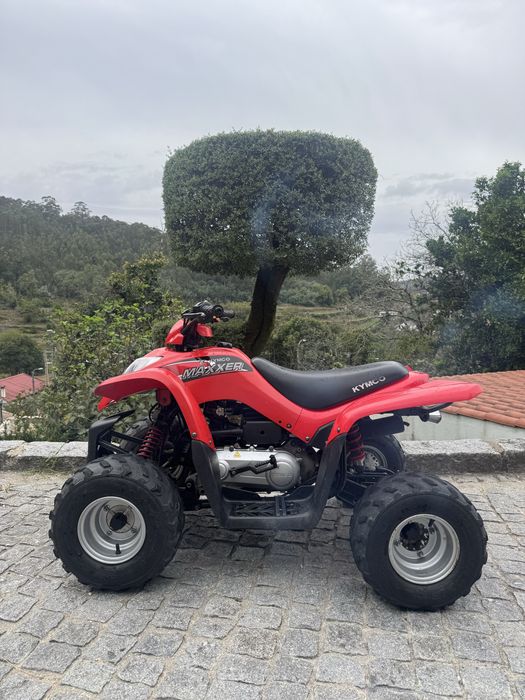 Kymco Maxxer 50 ( Moto 4 )