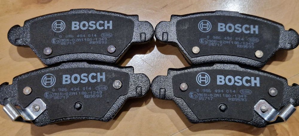 Klocki Hamulcowe Tył Bosch 0 986 494 014
