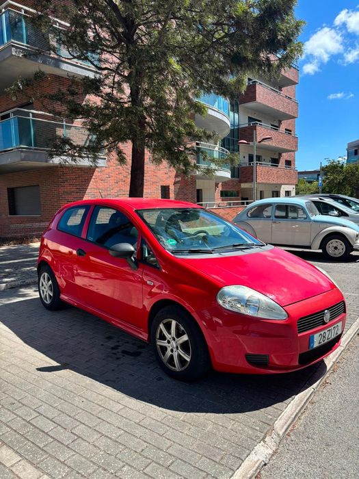Fiat Punto Evo 1.3 Diesel 5 lugares Impecável  Preço de Ocasião — photo 2