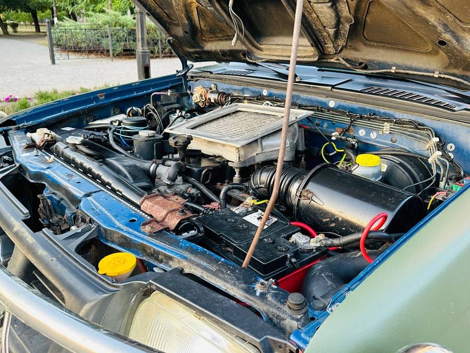 Nissan Navara  4x4 , полный привод 
Двигун працю