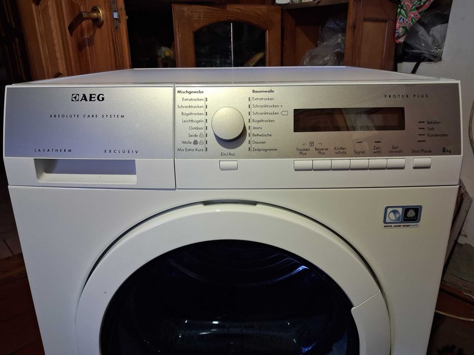 Сушильна машина    Electrolux EDI96150W