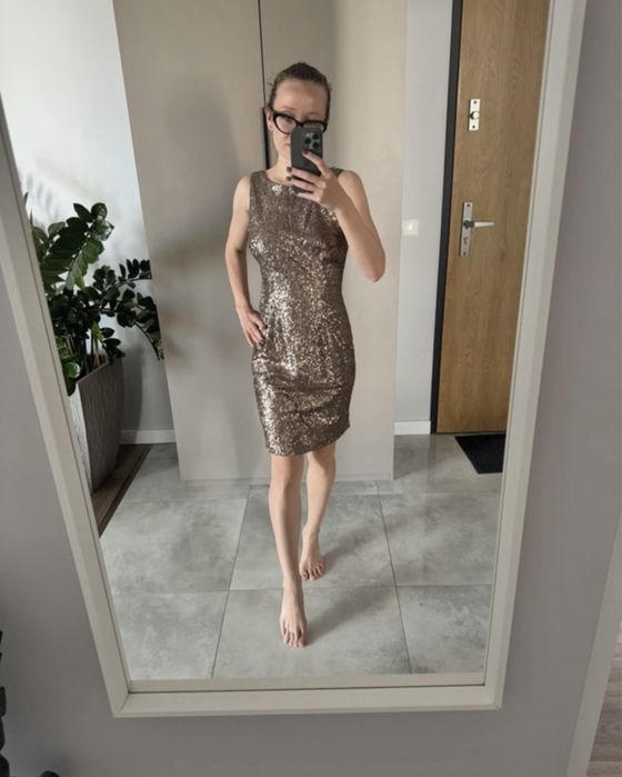 Brokatowa sukienka Mohito / sukienka na sylwestra