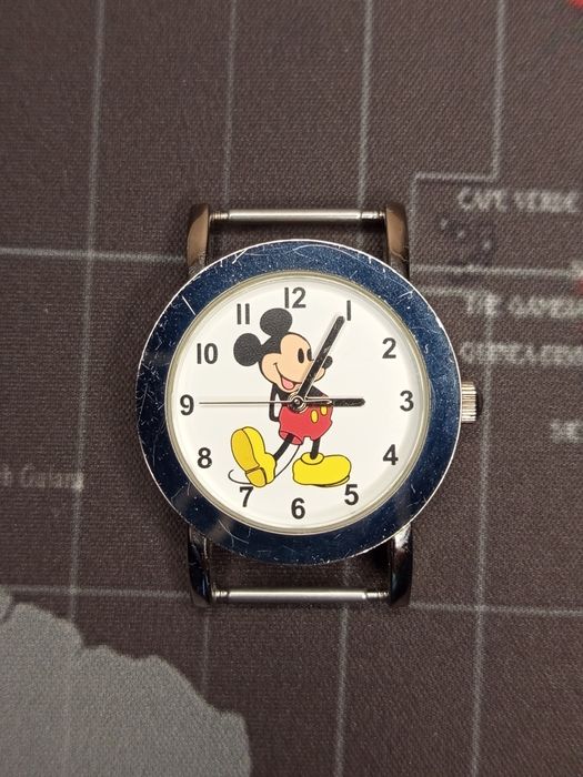 Годинник з Mickey mouse