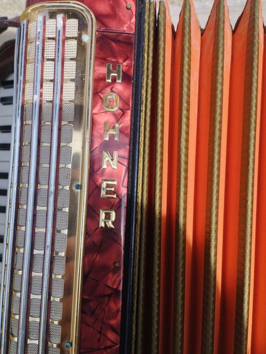 Acordeão hohner concerto lll